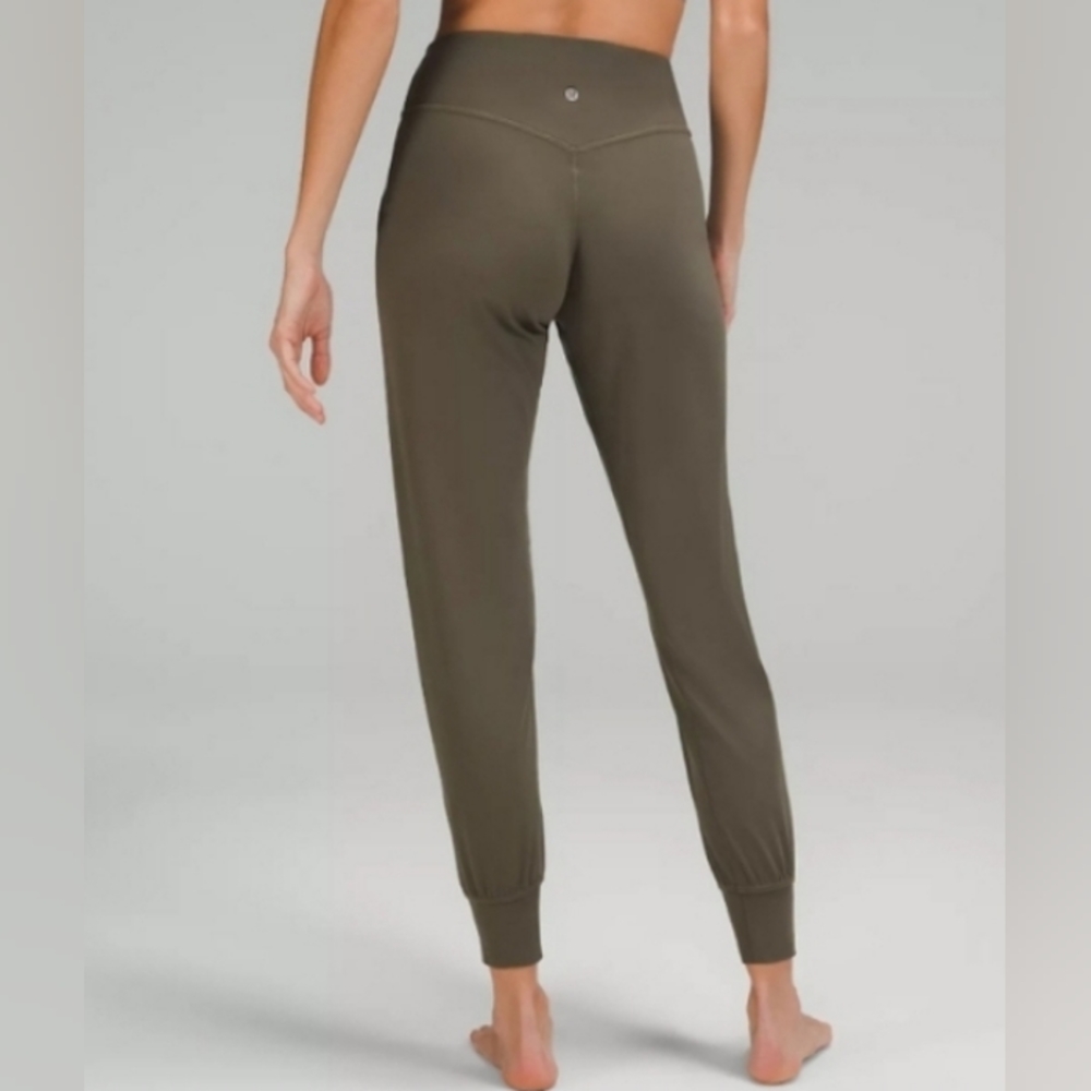 SOLD Lululemon 10 Align High Rise Full Length Joggers Green